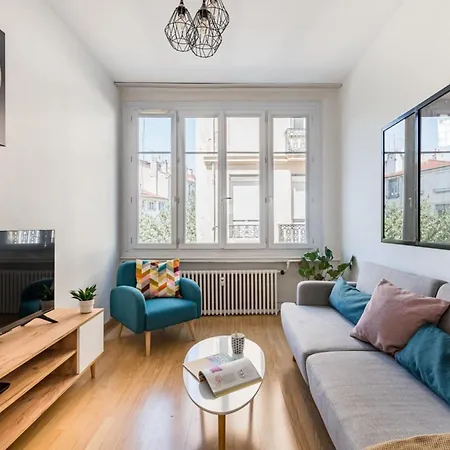 Apartmán Louisa - 3rooms - Centre-ville Tram Saint-Etienne (Loire)