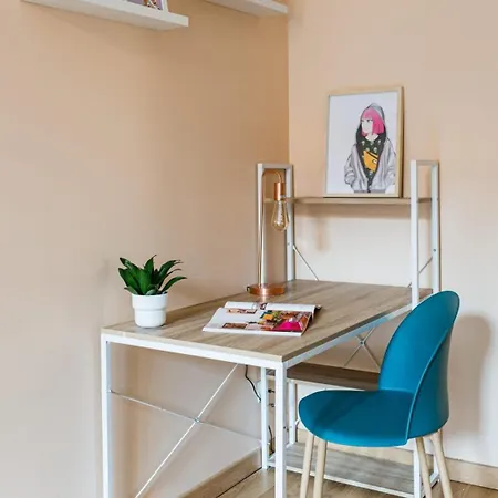 Louisa - 3rooms - Centre-ville Tram Apartman *